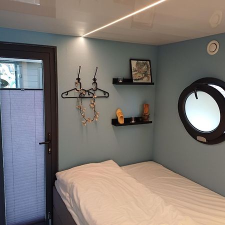 Bed-On-A-Boat Hotell Giethoorn Eksteriør bilde